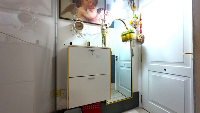 1 sovrum Lägenhet till salu i Torrevieja med pool - 110 000 € (Ref: 9447218)