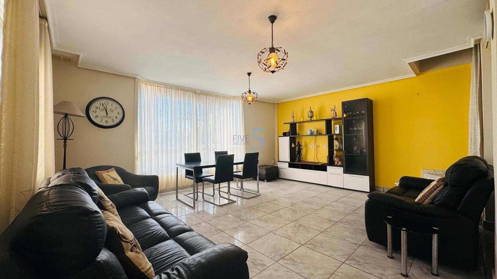 3 bedroom Townhouse for sale in Villamartin with pool garage - € 220,000 (Ref: 9447219)