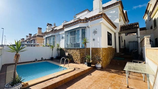 3 soverom Hus til salgs i Villamartin, Orihuela med svømmebasseng garasje - € 220 000 (Ref: 9447219)