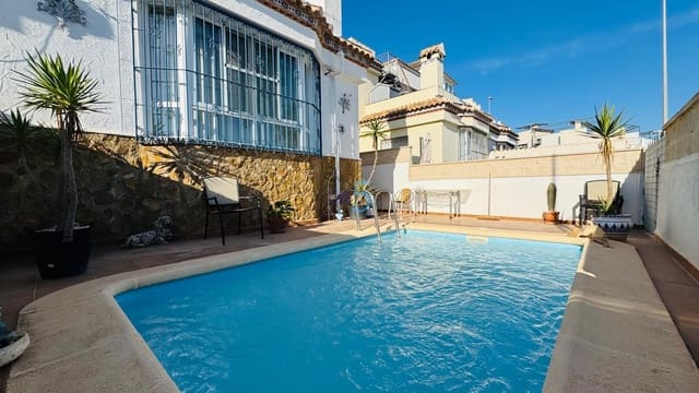 3 soverom Hus til salgs i Villamartin, Orihuela med svømmebasseng garasje - € 220 000 (Ref: 9447219)