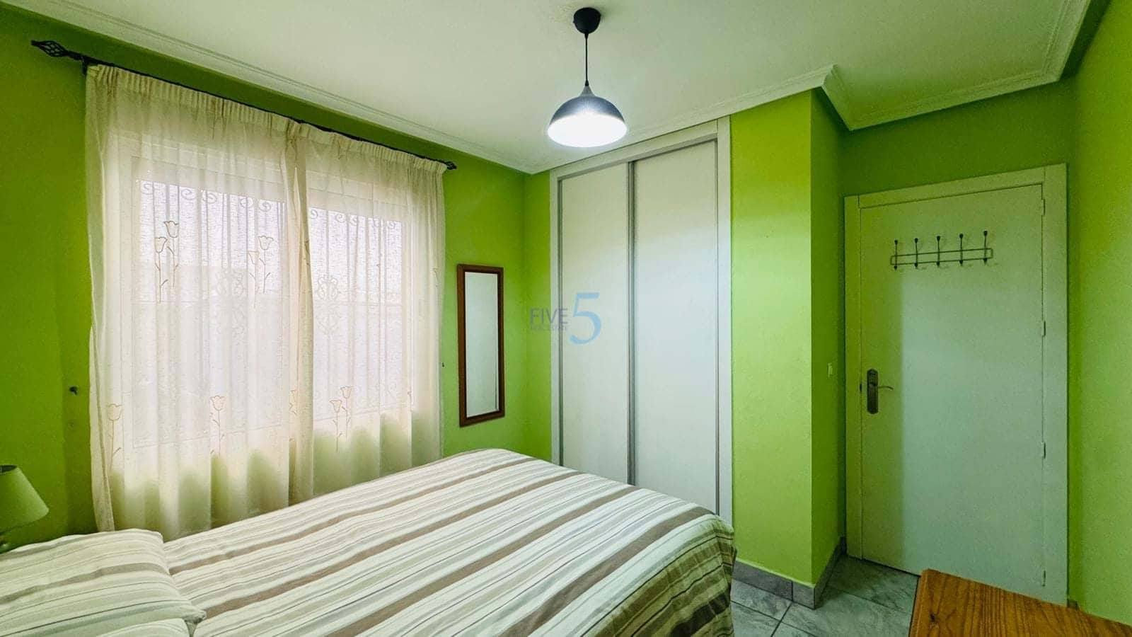 3 bedroom Townhouse for sale in Villamartin with pool garage - € 220,000 (Ref: 9447219)