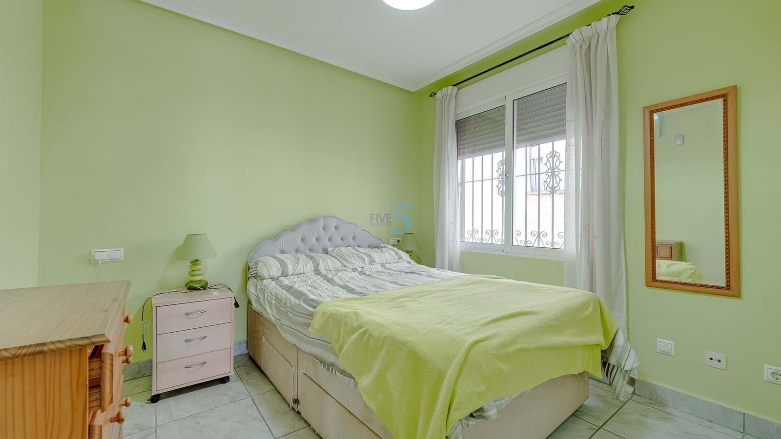 Casa de 3 habitaciones en Villamartin en venta con piscina garaje - 220.000 € (Ref: 9447219)