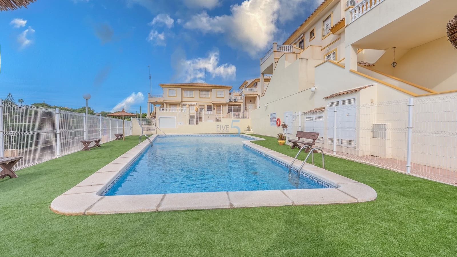 2 camera da letto Appartamento in vendita in Playa Flamenca con piscina - 185.000 € (Rif: 9451452)