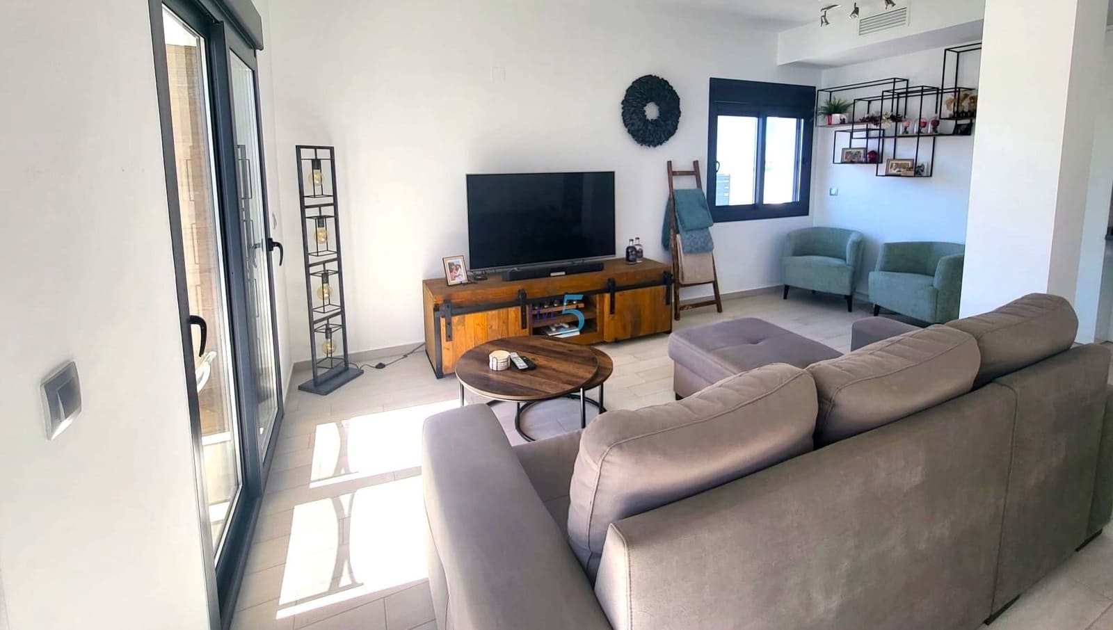 2 bedroom Villa for sale in Daya Vieja with pool - € 345,000 (Ref: 9453444)