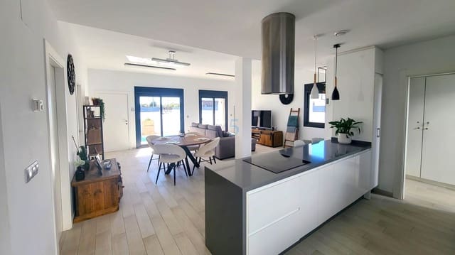 2 bedroom Villa for sale in Daya Vieja with pool - € 345,000 (Ref: 9453444)