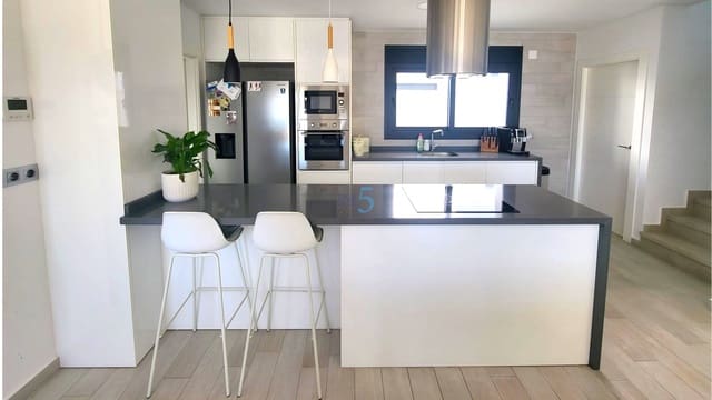 2 bedroom Villa for sale in Daya Vieja with pool - € 345,000 (Ref: 9453444)