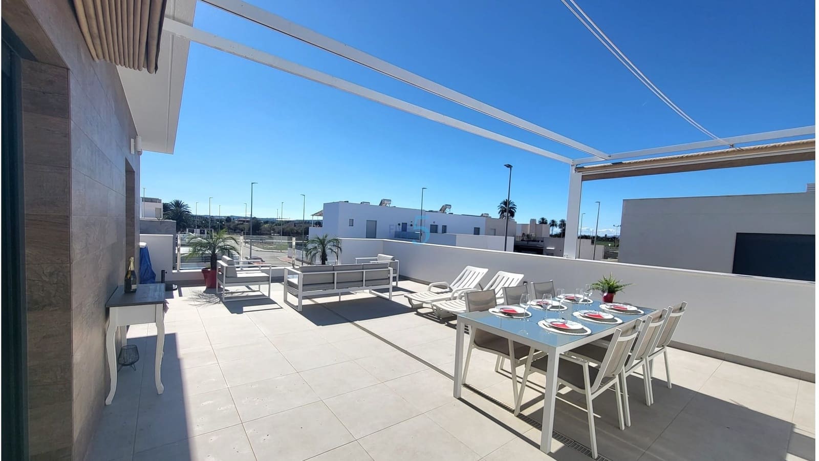 2 bedroom Villa for sale in Daya Vieja with pool - € 345,000 (Ref: 9453444)
