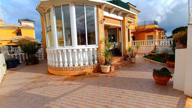 3 camera da letto Villa in vendita in Lo Crispin, Algorfa con piscina - 283.500 € (Rif: 9453580)