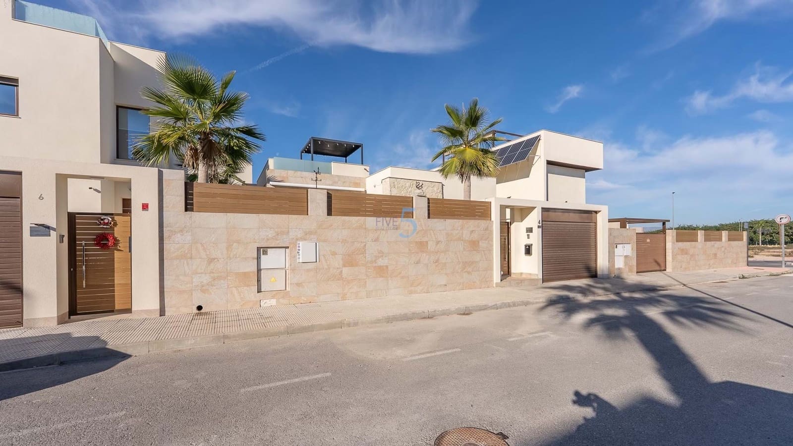 5 quarto Moradia para venda em Benijofar com piscina - 645 000 € (Ref: 9453581)