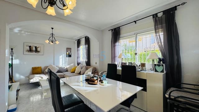 2 soverom Villa til salgs i La Zenia, Orihuela - € 240 000 (Ref: 9453582)