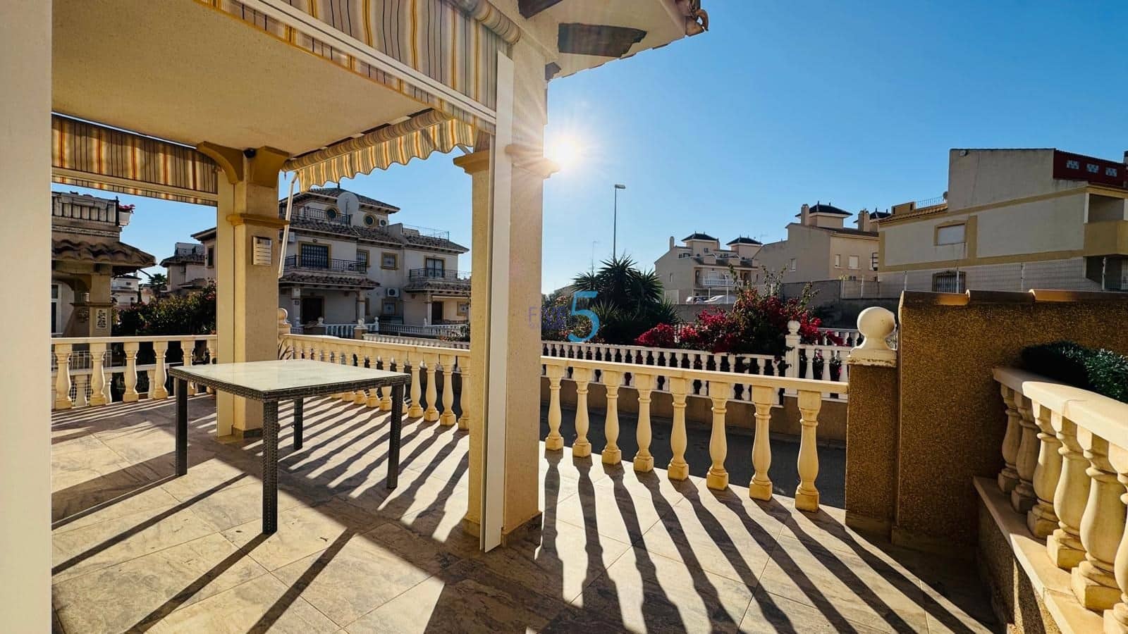 2 soverom Villa til salgs i La Zenia - € 240 000 (Ref: 9453582)