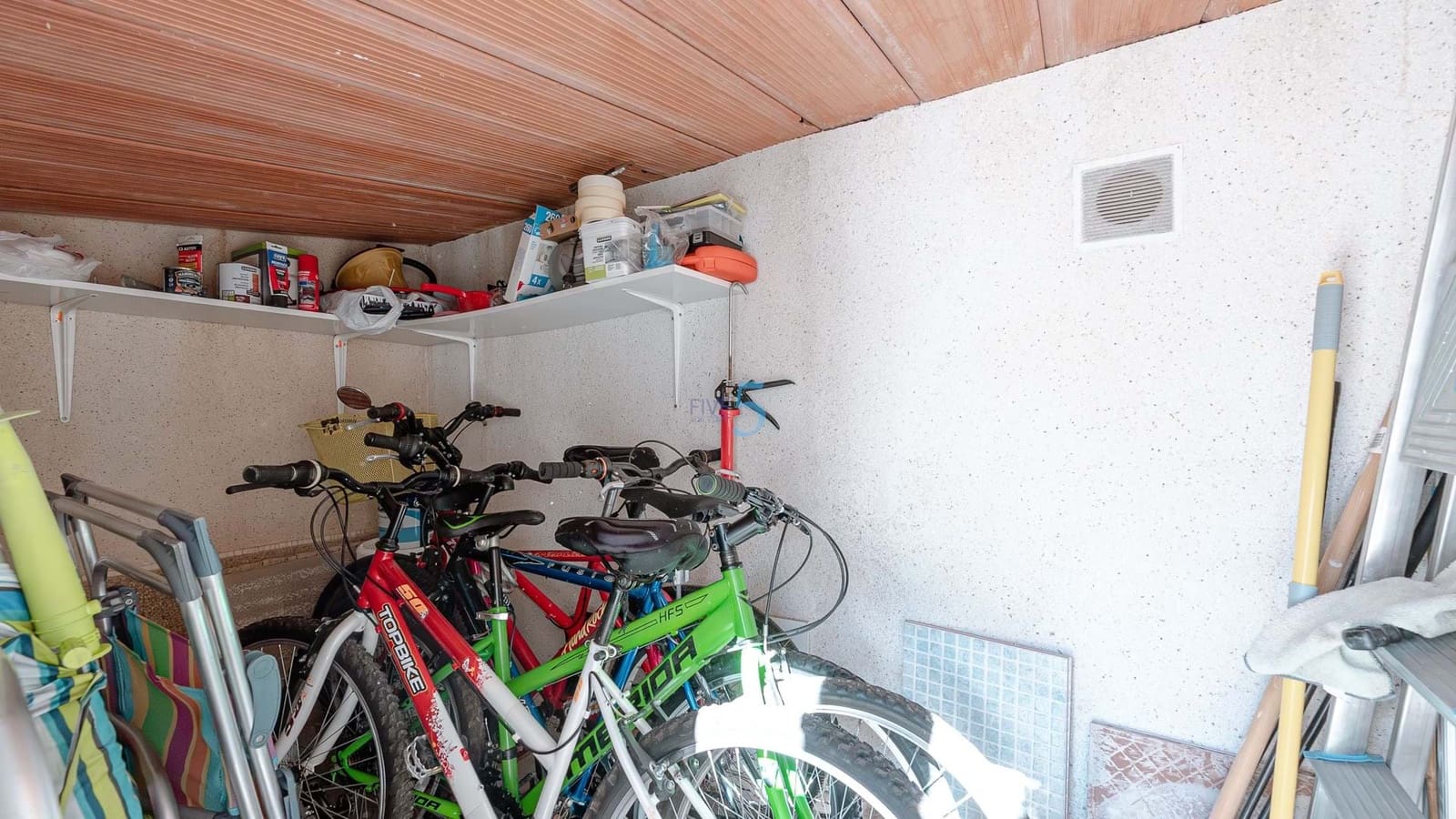 2 bedroom Villa for sale in La Zenia - € 240,000 (Ref: 9453582)