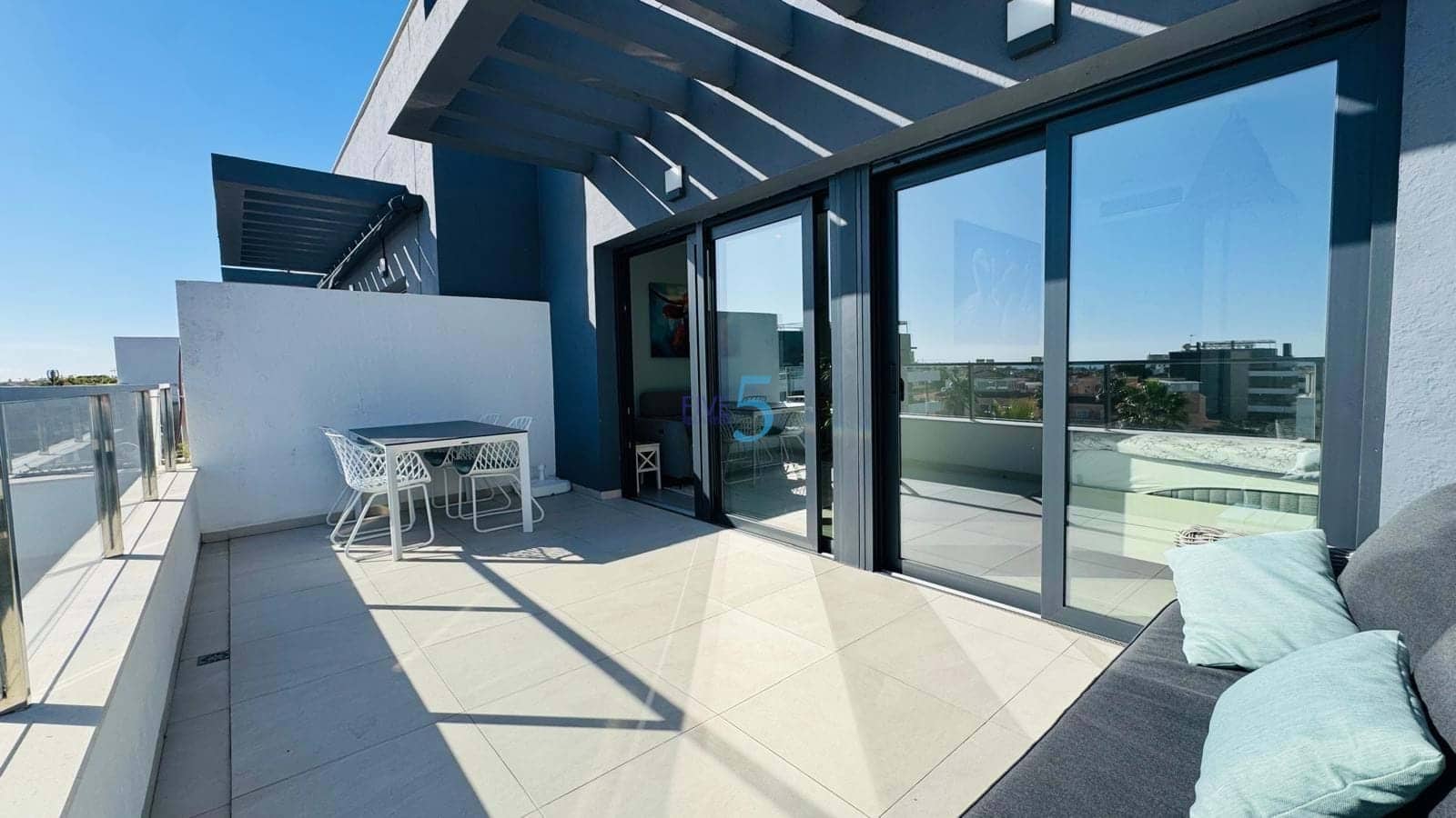 2 bedroom Apartment for sale in Playa Flamenca with pool garage - € 504,000 (Ref: 9459638)