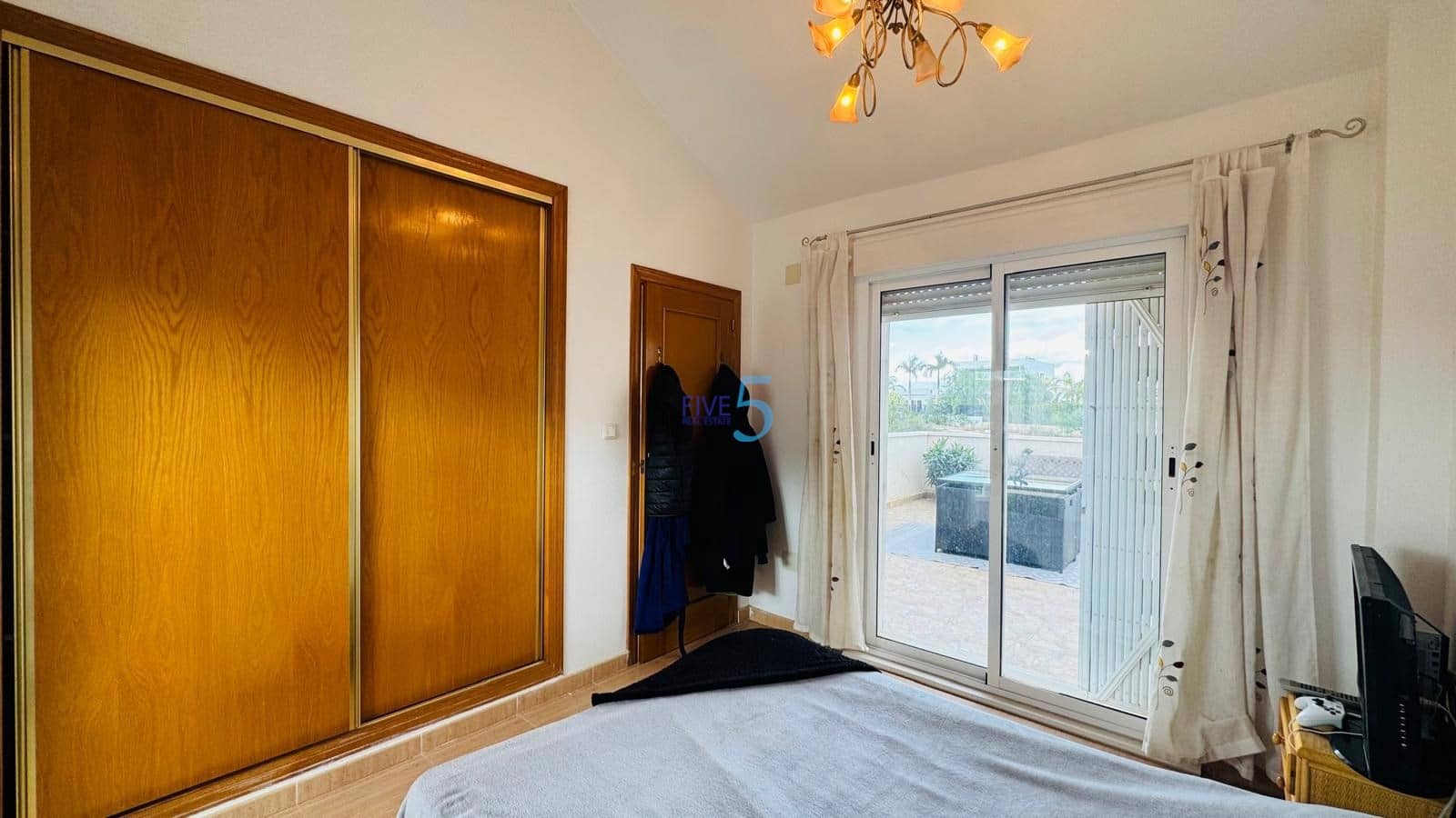 Casa de 3 habitaciones en Ciudad Quesada en venta con piscina garaje - 184.000 € (Ref: 9460751)