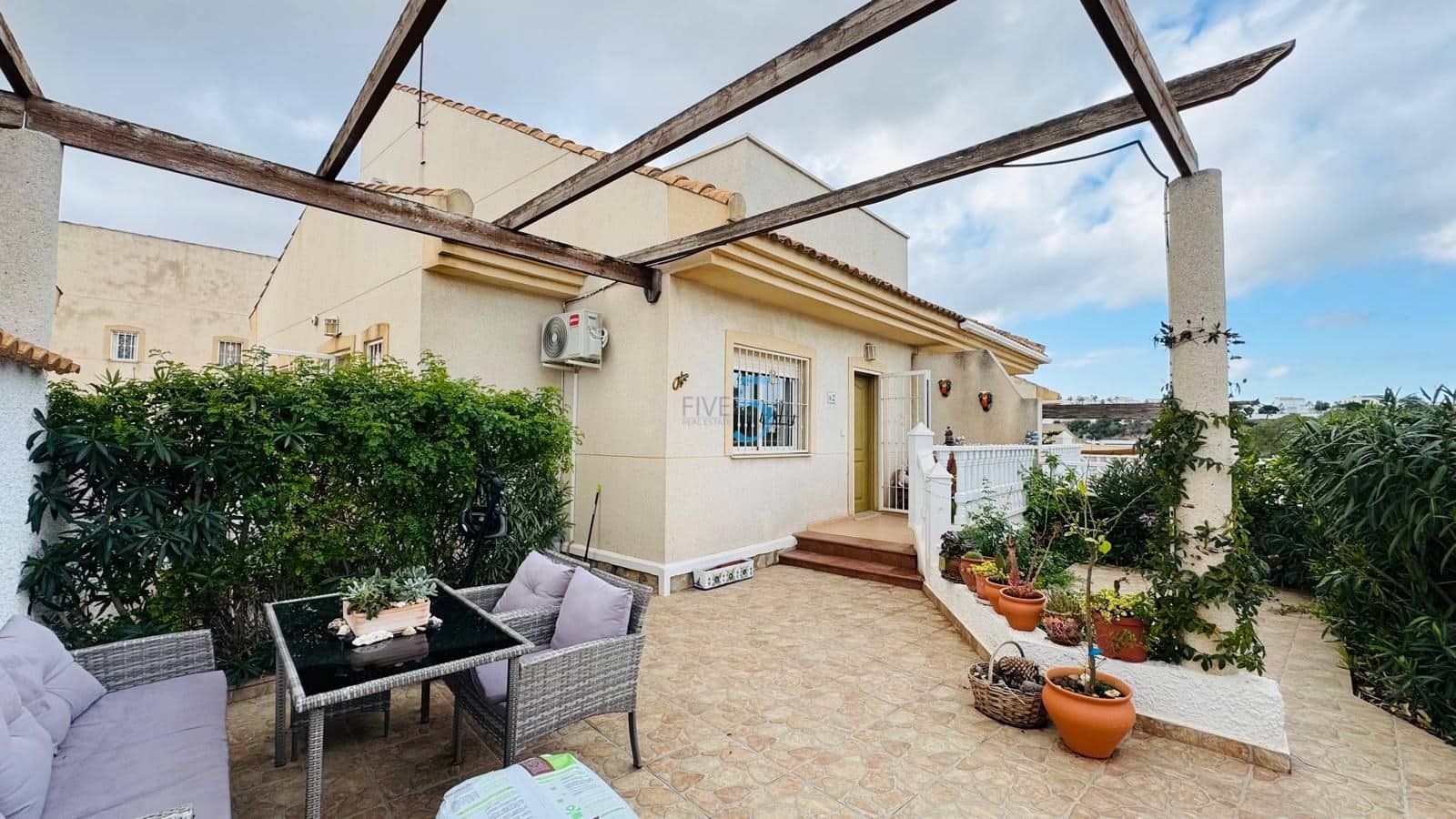 Casa de 3 habitaciones en Ciudad Quesada en venta con piscina garaje - 184.000 € (Ref: 9460751)