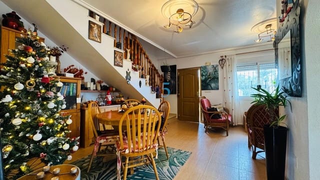 Casa de 3 habitaciones en Ciudad Quesada, Rojales en venta con piscina garaje - 184.000 € (Ref: 9460751)