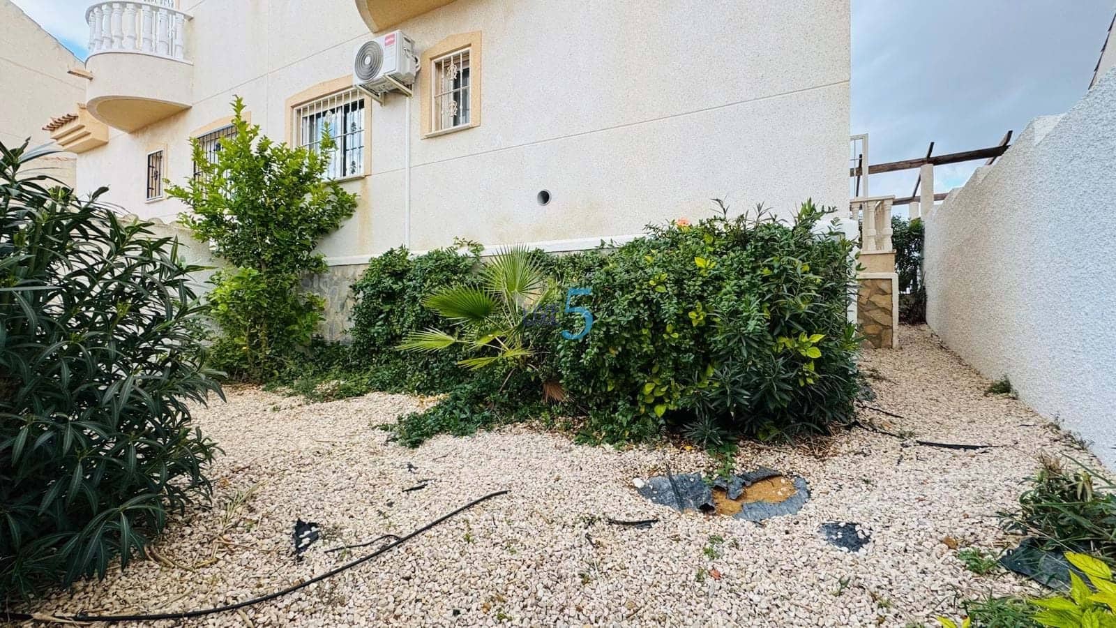 Casa de 3 habitaciones en Ciudad Quesada en venta con piscina garaje - 184.000 € (Ref: 9460751)