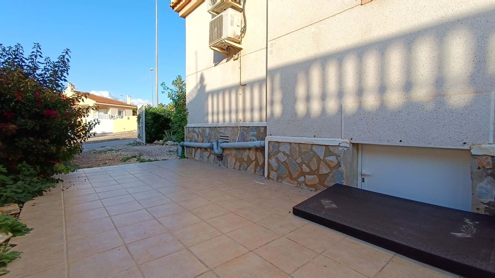 2 makuuhuone Huvila myytävänä paikassa Rojales mukana uima-altaan - 189 995 € (Ref: 9460752)