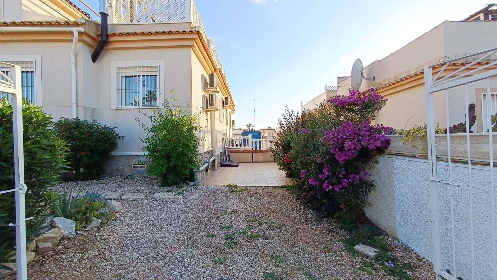 2 makuuhuone Huvila myytävänä paikassa Rojales mukana uima-altaan - 189 995 € (Ref: 9460752)