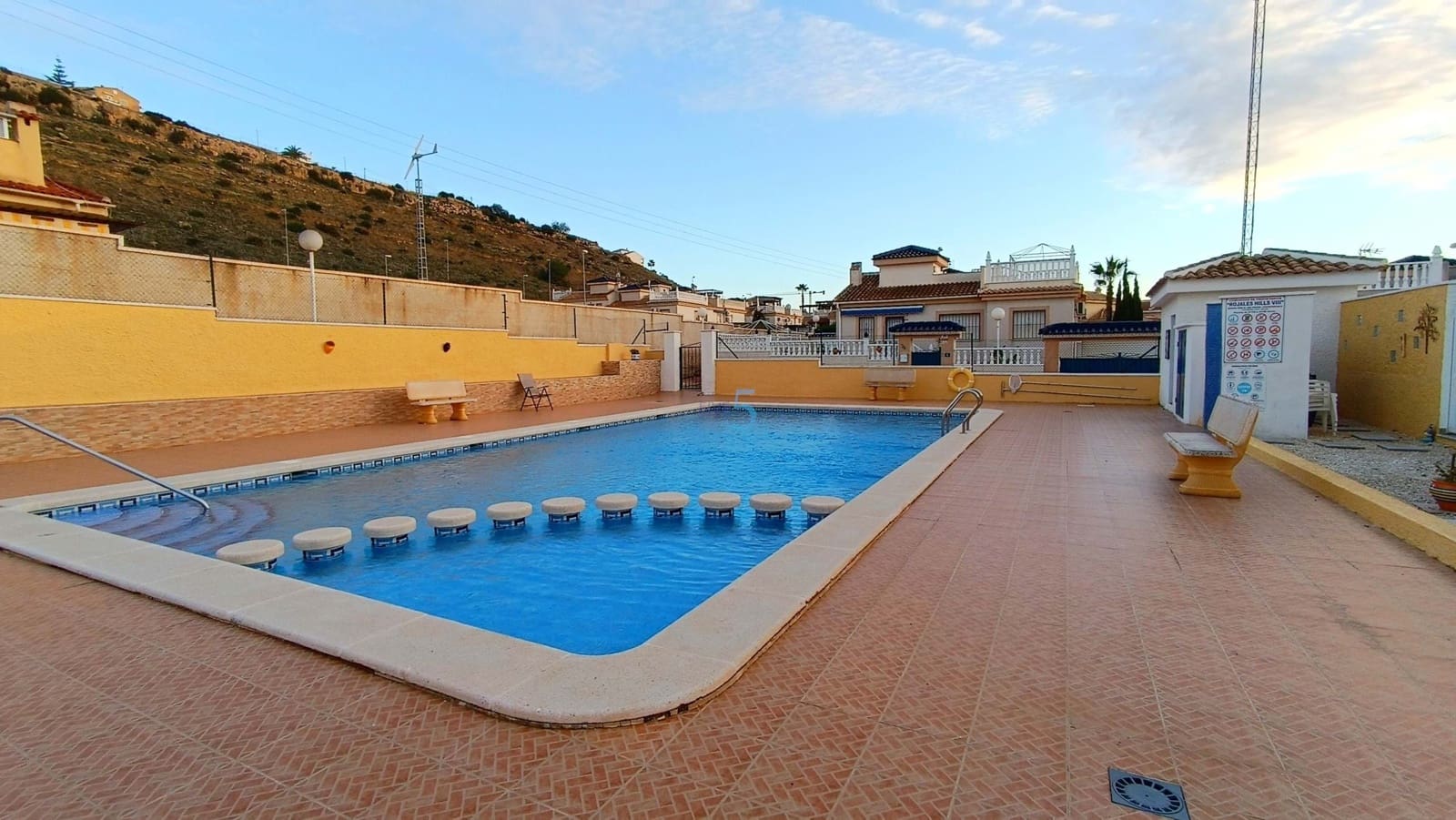 2 makuuhuone Huvila myytävänä paikassa Rojales mukana uima-altaan - 189 995 € (Ref: 9460752)