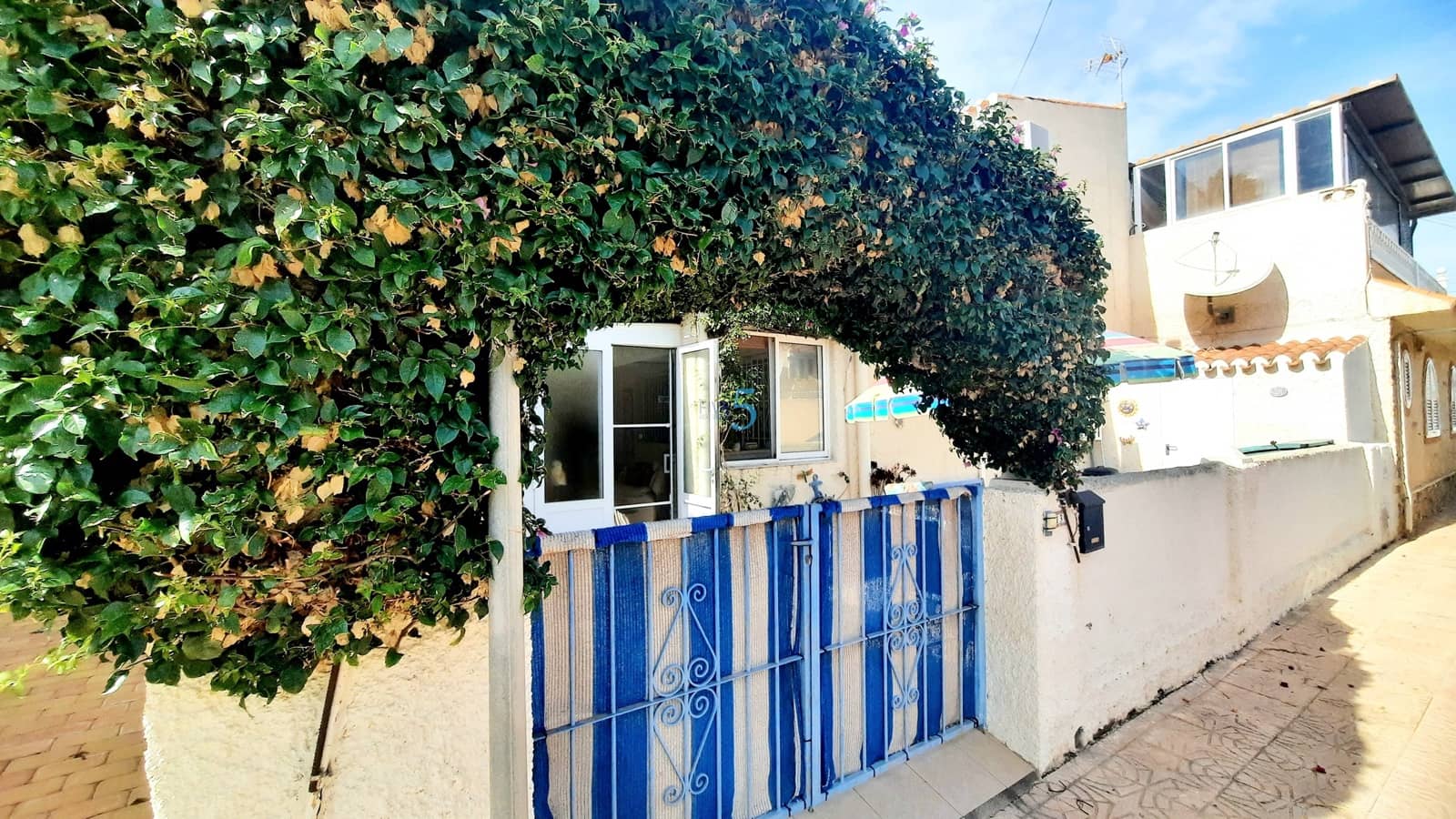 Casa de 2 habitaciones en Los Urrutias en venta con piscina - 158.000 € (Ref: 9464931)