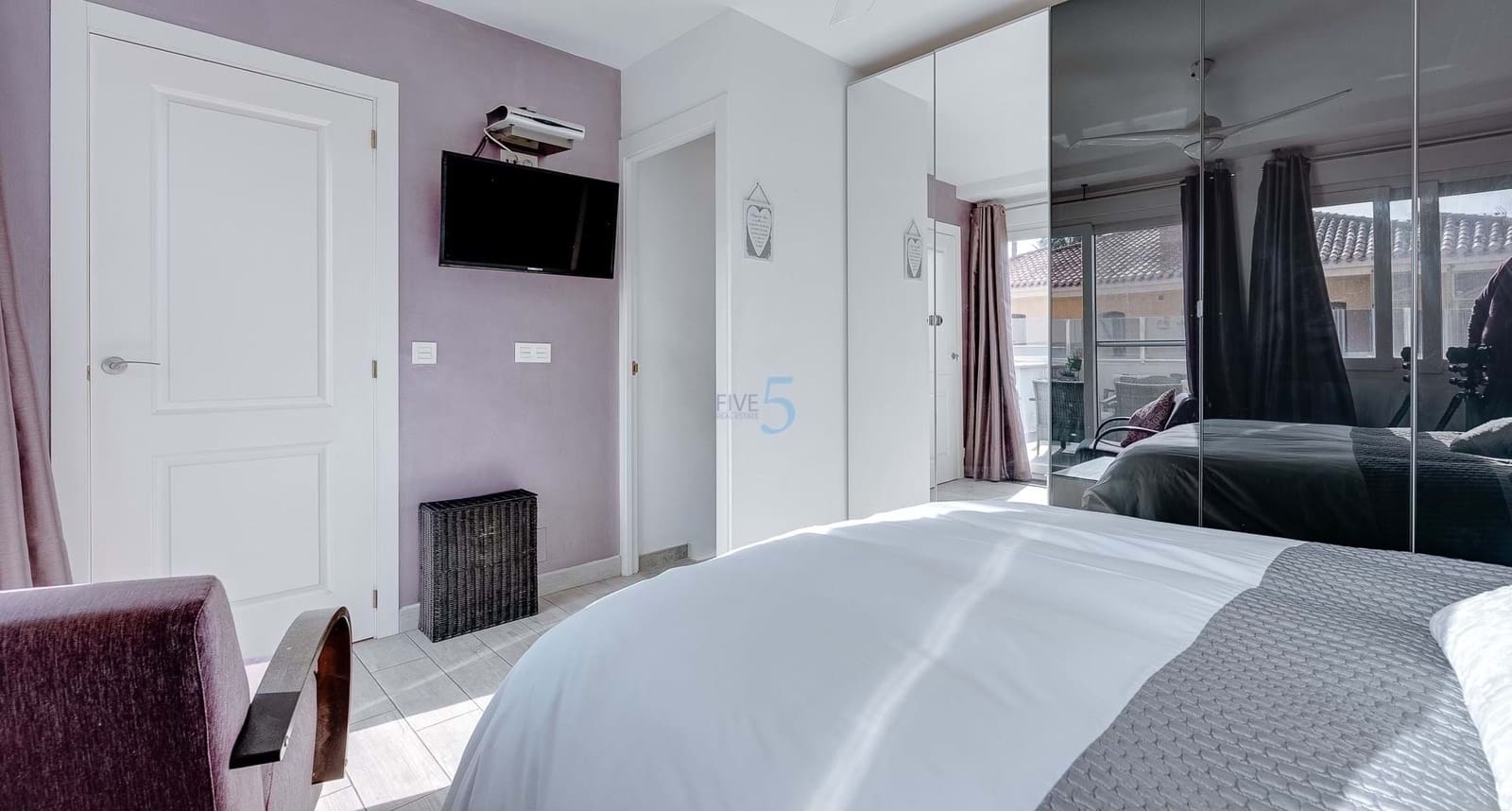 2 bedroom Townhouse for sale in Los Urrutias with pool - € 158,000 (Ref: 9464931)