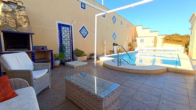 3 makuuhuone Huvila myytävänä paikassa San Fulgencio mukana uima-altaan - 259 995 € (Ref: 9469020)