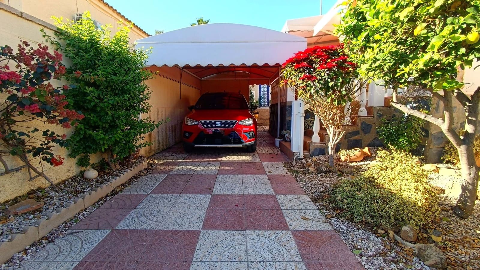 3 makuuhuone Huvila myytävänä paikassa San Fulgencio mukana uima-altaan - 259 995 € (Ref: 9469020)