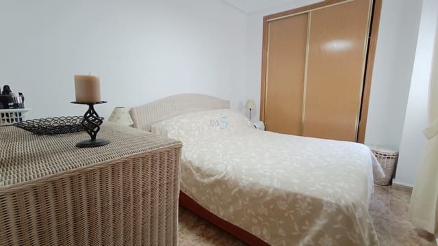 2 quarto Apartamento para venda em Los Montesinos com piscina - 95 000 € (Ref: 9470705)