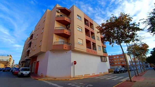 2 quarto Apartamento para venda em Los Montesinos com piscina - 95 000 € (Ref: 9470705)