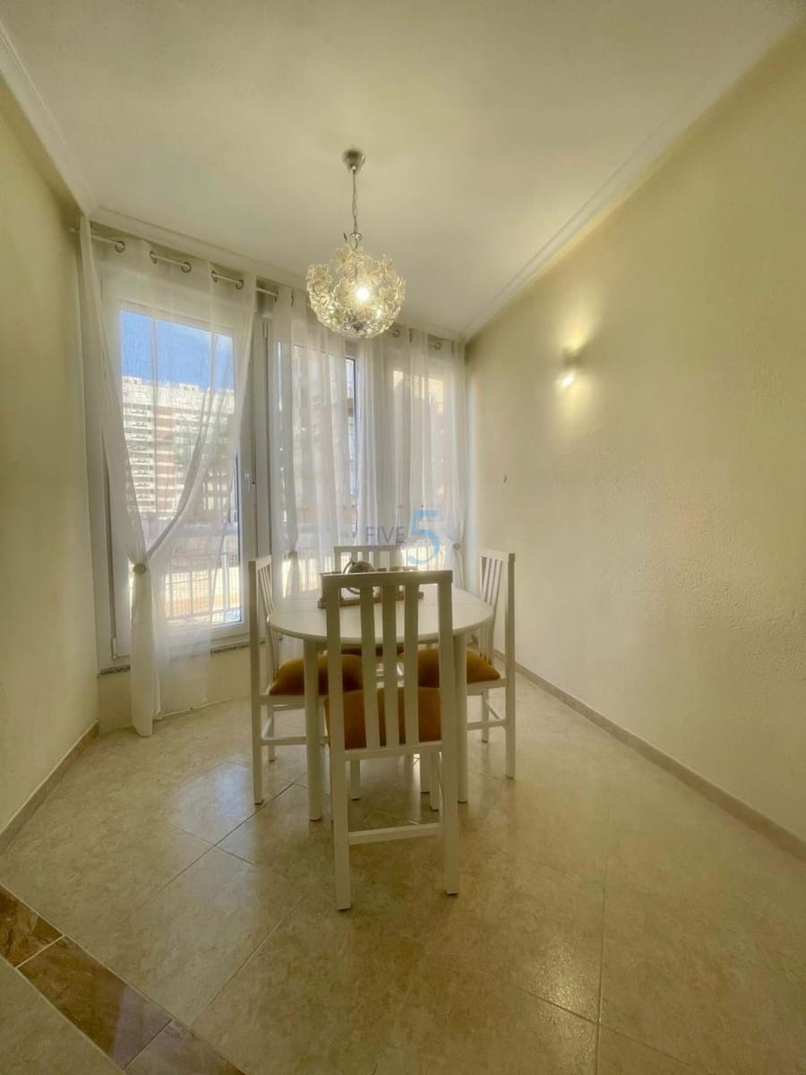 2 makuuhuone Huoneisto myytävänä paikassa Guardamar del Segura mukana uima-altaan 
autotalli - 150 000 € (Ref: 9471297)