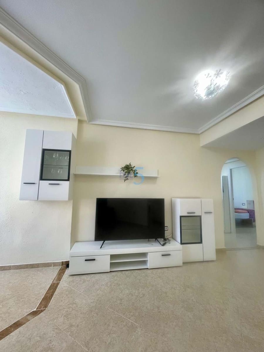 2 makuuhuone Huoneisto myytävänä paikassa Guardamar del Segura mukana uima-altaan 
autotalli - 150 000 € (Ref: 9471297)