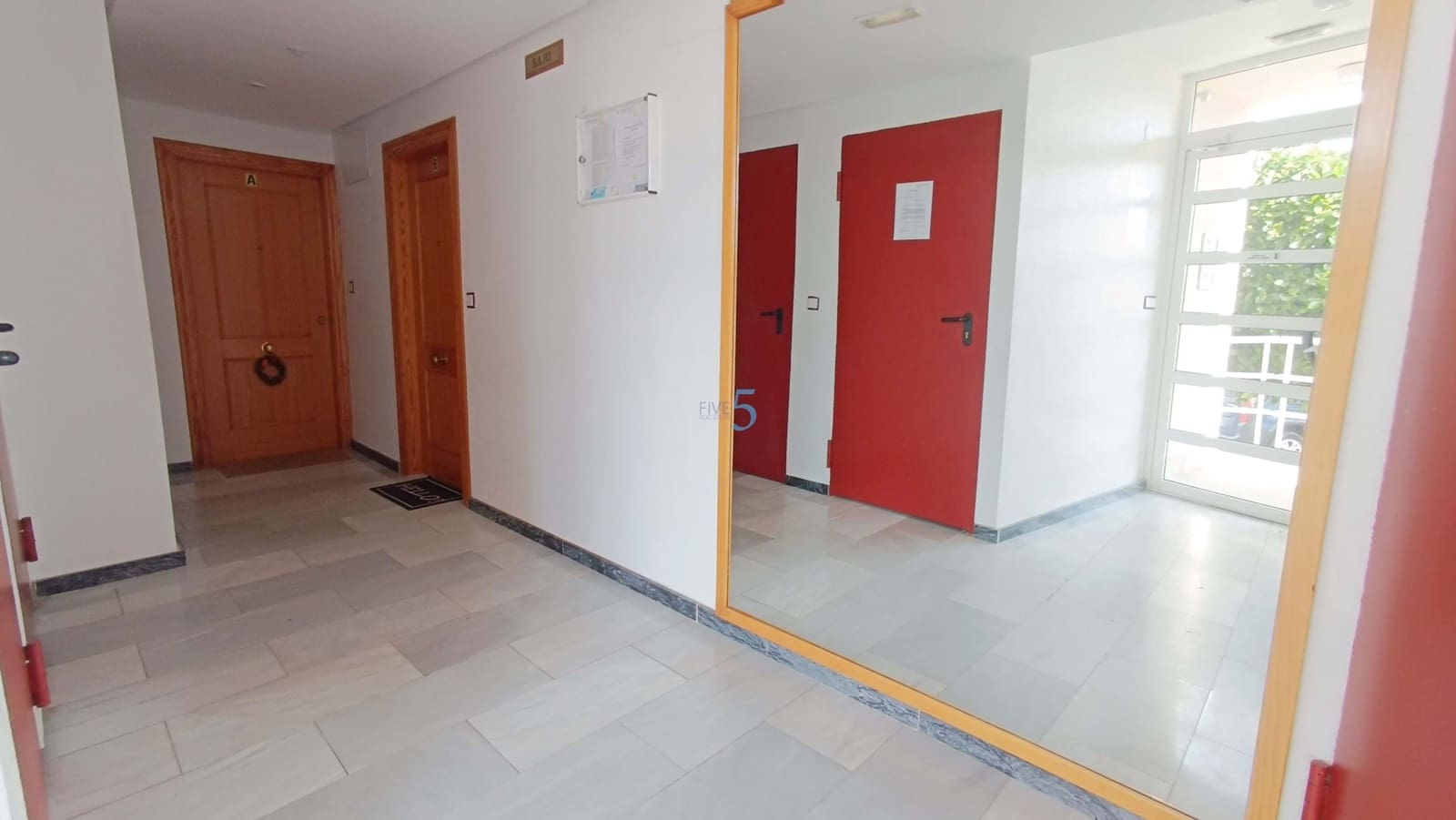 2 makuuhuone Huoneisto myytävänä paikassa Guardamar del Segura mukana uima-altaan 
autotalli - 150 000 € (Ref: 9471297)