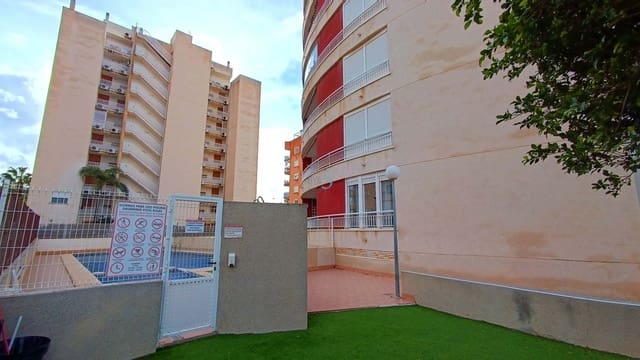2 chambre Appartement à vendre à Guardamar del Segura avec piscine garage - 150 000 € (Ref: 9471297)