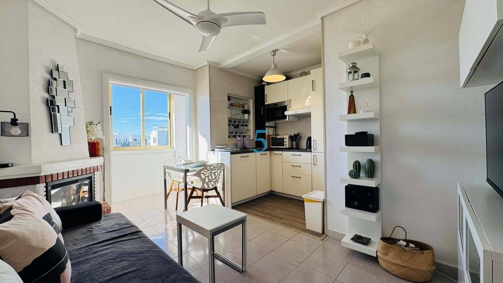 1 soveværelse Lejlighed til salg i Orihuela Costa med swimmingpool - € 129.900 (Ref: 9471664)