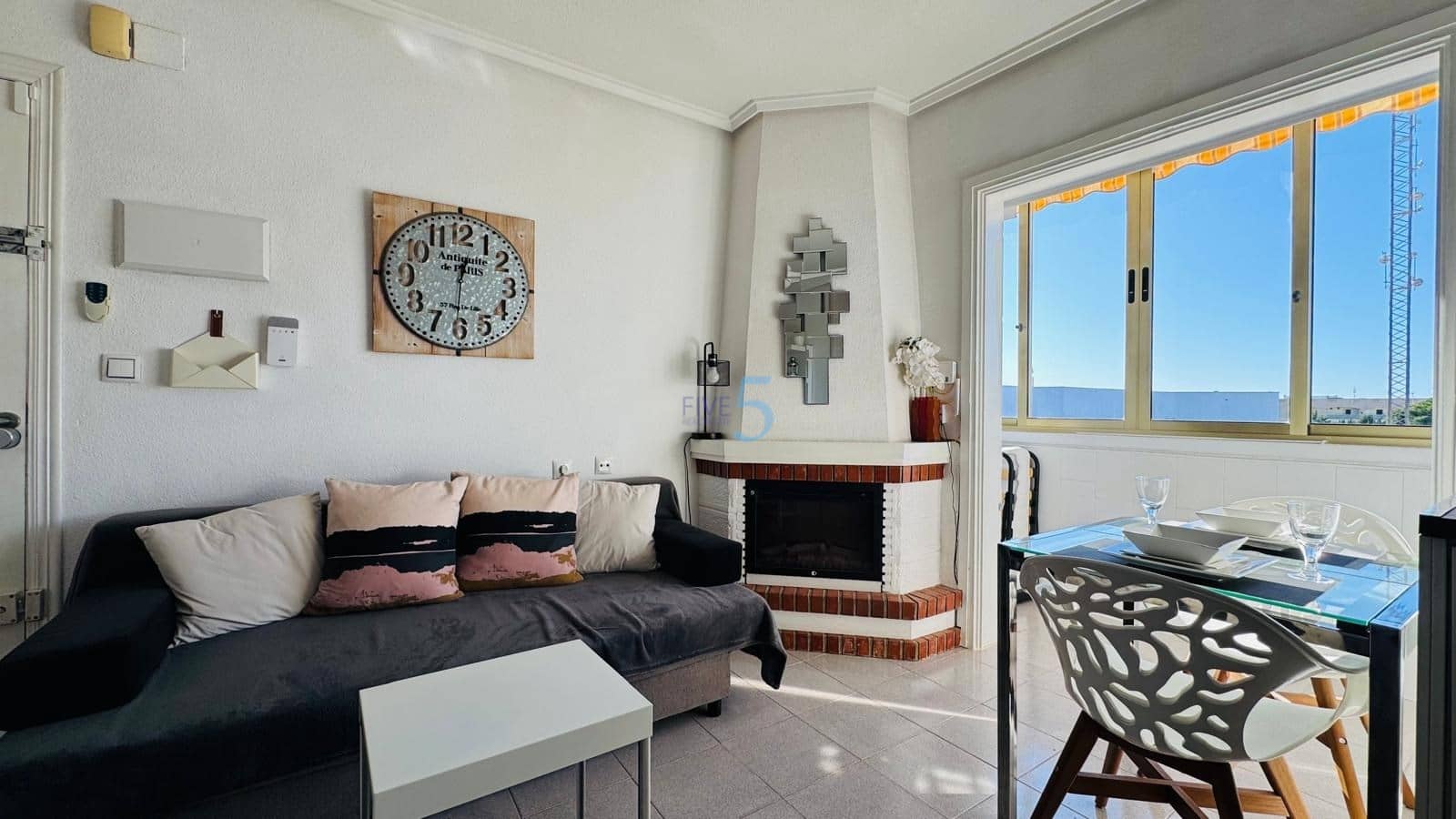 1 soveværelse Lejlighed til salg i Orihuela Costa med swimmingpool - € 129.900 (Ref: 9471664)