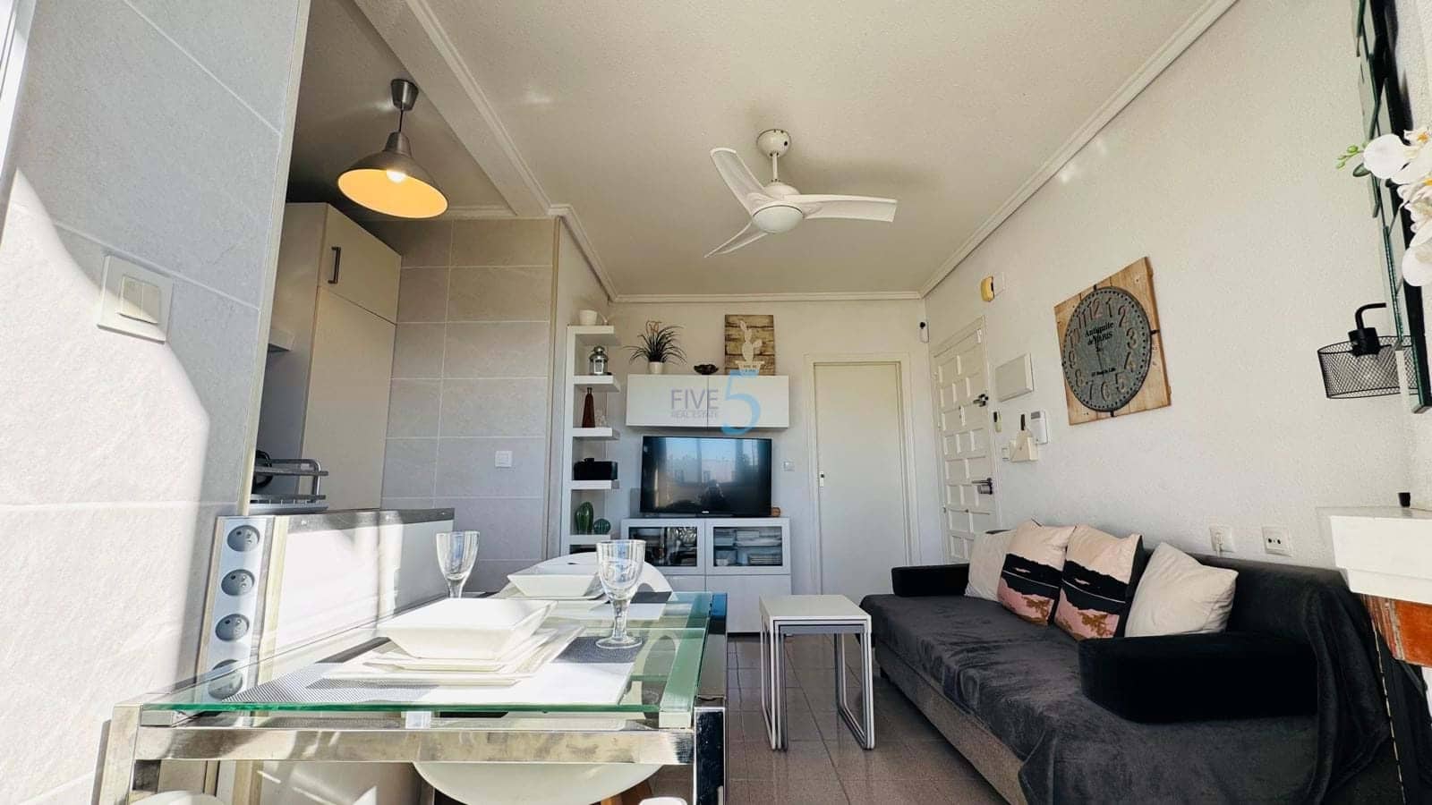 1 soveværelse Lejlighed til salg i Orihuela Costa med swimmingpool - € 129.900 (Ref: 9471664)