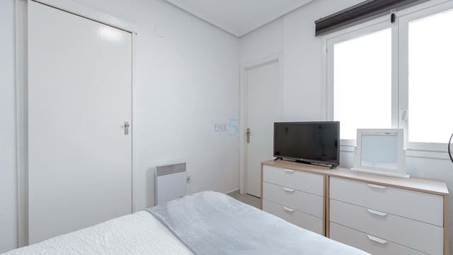 1 sypialnia Apartament na sprzedaż w Punta Prima, Orihuela z basenem - 125 000 € (Ref: 9471664)