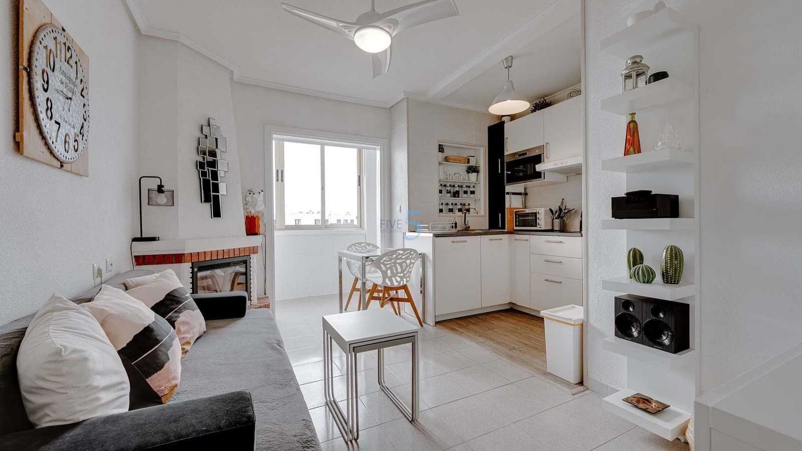 1 sypialnia Apartament na sprzedaż w Orihuela Costa z basenem - 125 000 € (Ref: 9471664)