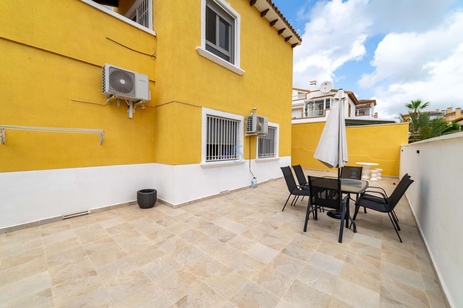 3 bedroom Villa for sale in San Miguel de Salinas with pool garage - € 405,000 (Ref: 9482215)