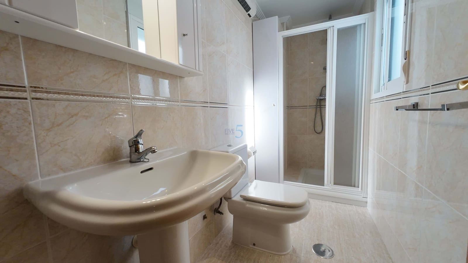 3 slaapkamer Appartement te koop in Torrevieja met garage - € 265.000 (Ref: 9483943)