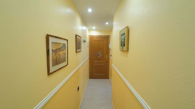 3 slaapkamer Appartement te koop in Torrevieja met garage - € 265.000 (Ref: 9483943)