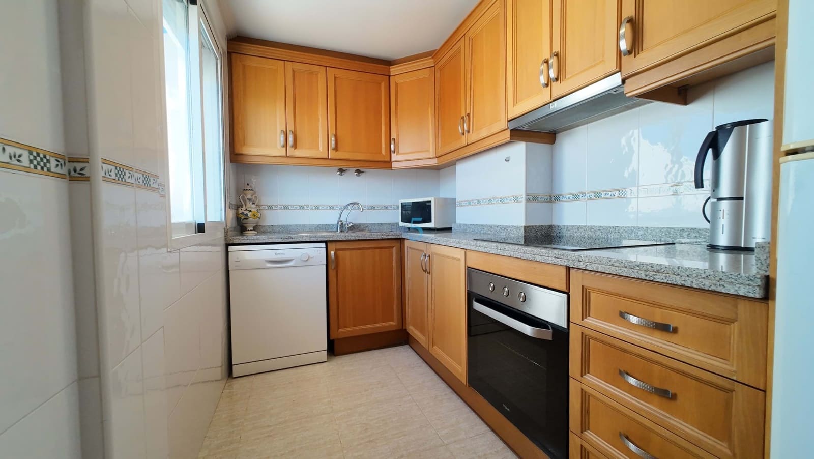 3 slaapkamer Appartement te koop in Torrevieja met garage - € 265.000 (Ref: 9483943)