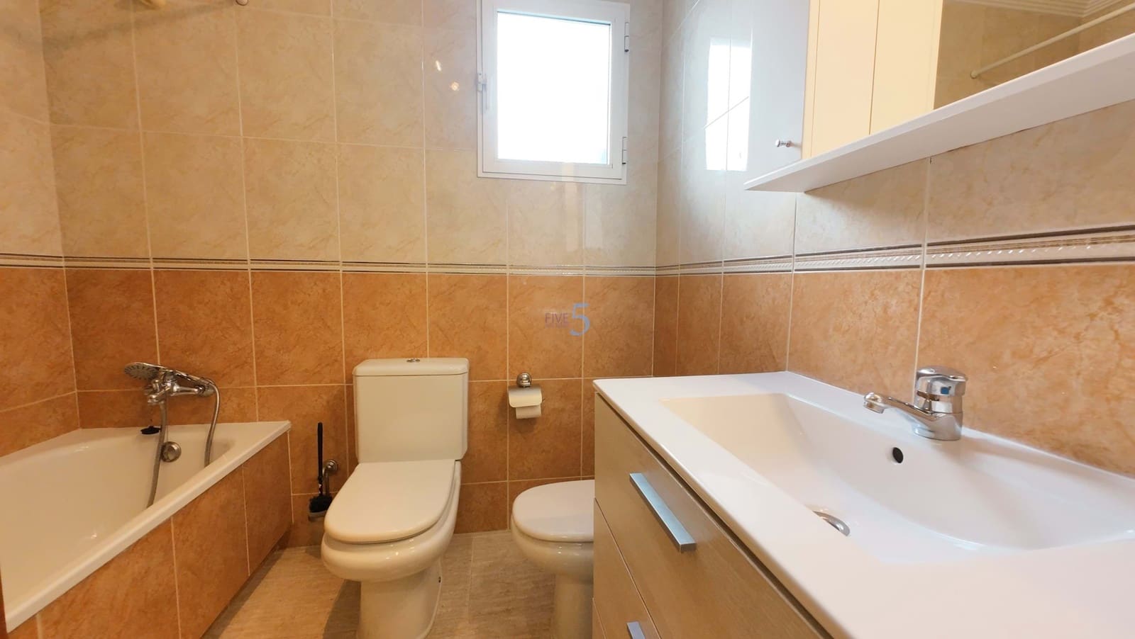 3 slaapkamer Appartement te koop in Torrevieja met garage - € 265.000 (Ref: 9483943)