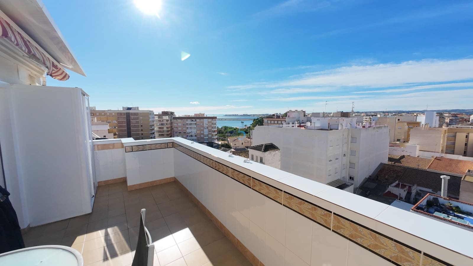 3 slaapkamer Appartement te koop in Torrevieja met garage - € 265.000 (Ref: 9483943)