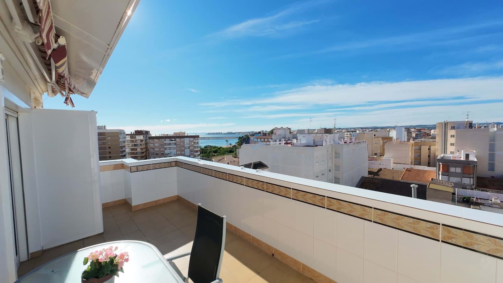 3 slaapkamer Appartement te koop in Torrevieja met garage - € 265.000 (Ref: 9483943)