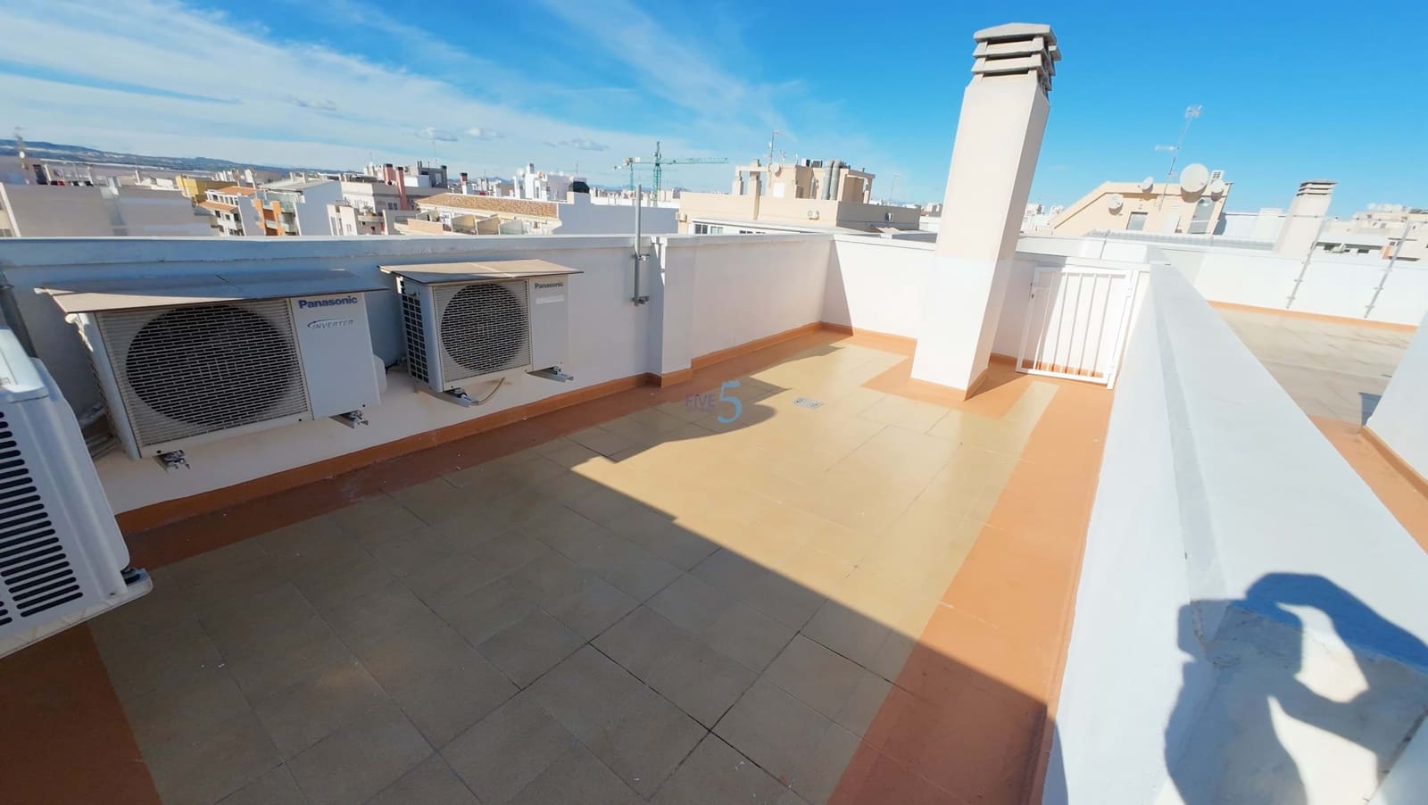 3 slaapkamer Appartement te koop in Torrevieja met garage - € 265.000 (Ref: 9483943)