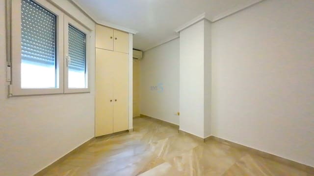 2 chambre Appartement à vendre à Torrevieja avec garage - 198 900 € (Ref: 9483944)