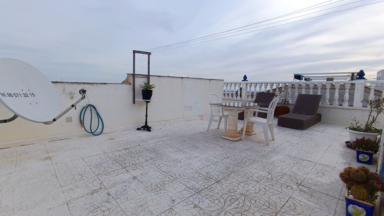 2 makuuhuone Huvila myytävänä paikassa Ciudad Quesada mukana uima-altaan - 165 000 € (Ref: 9484067)