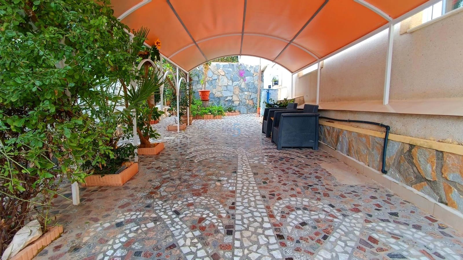 2 makuuhuone Huvila myytävänä paikassa Ciudad Quesada mukana uima-altaan - 165 000 € (Ref: 9484067)